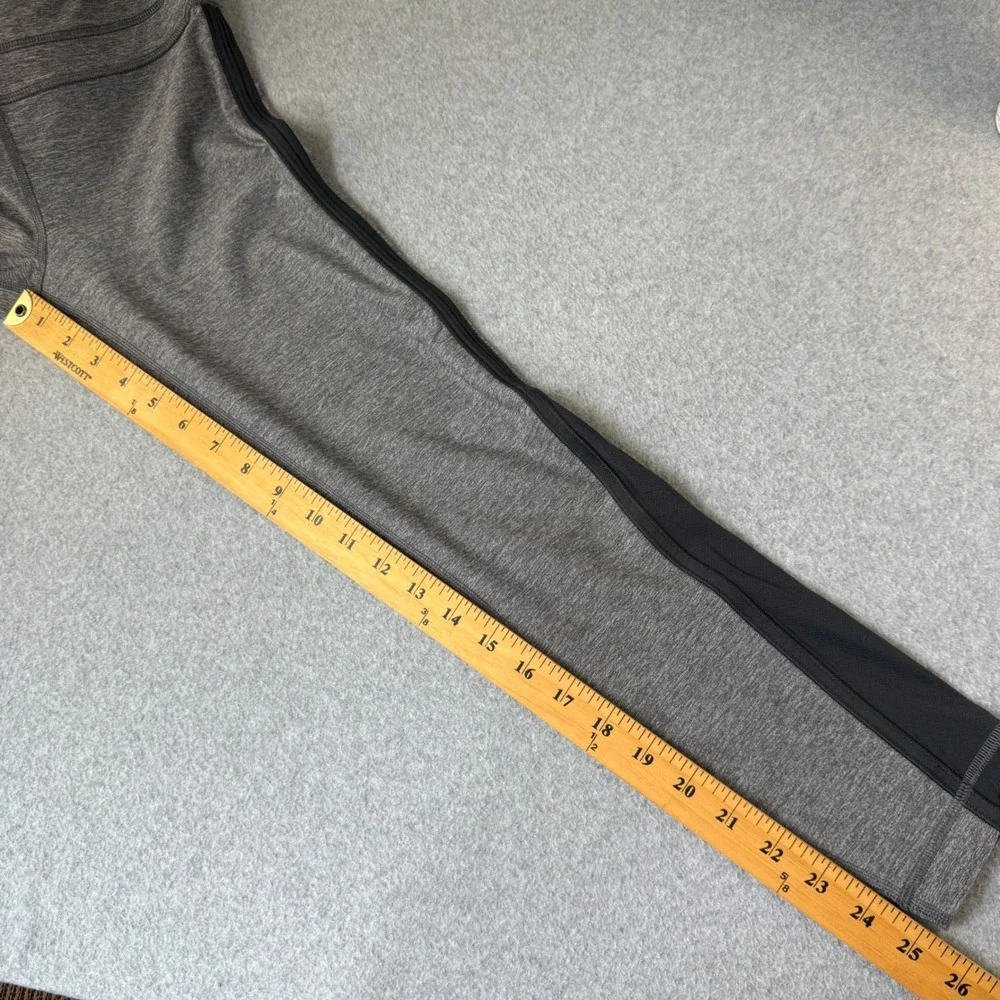 Lululemon Womens Size 4 Gray Black‎ Cropped Leggings Athletic Gym Workout Sporty